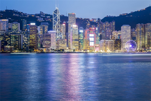 建筑夜景照明設(shè)計要達到藝術(shù)理念的展現(xiàn)