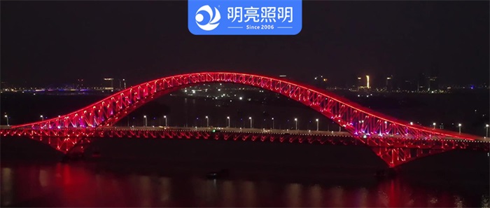 你知道橋梁亮化能夠提升夜間安全嗎？