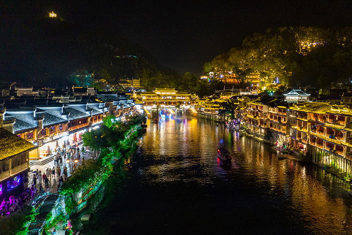 文旅燈光亮化項(xiàng)目要 “ 以人為本 ”！