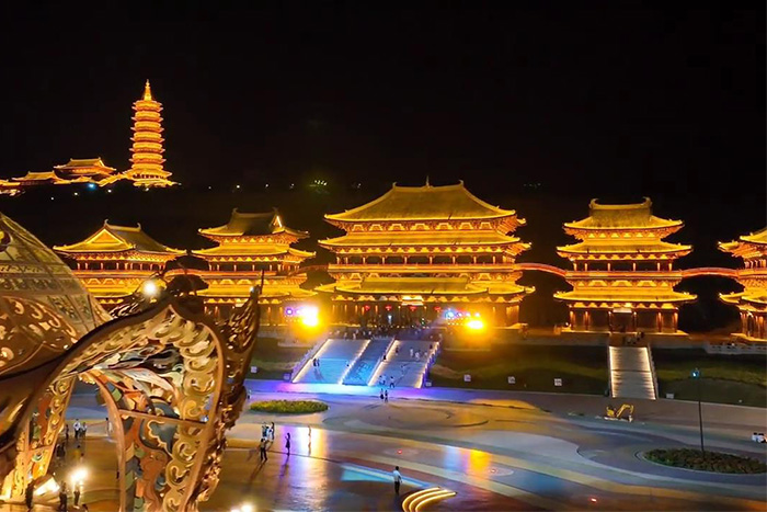 你是不是覺得景區(qū)人氣不夠旺？試試燈光亮化！