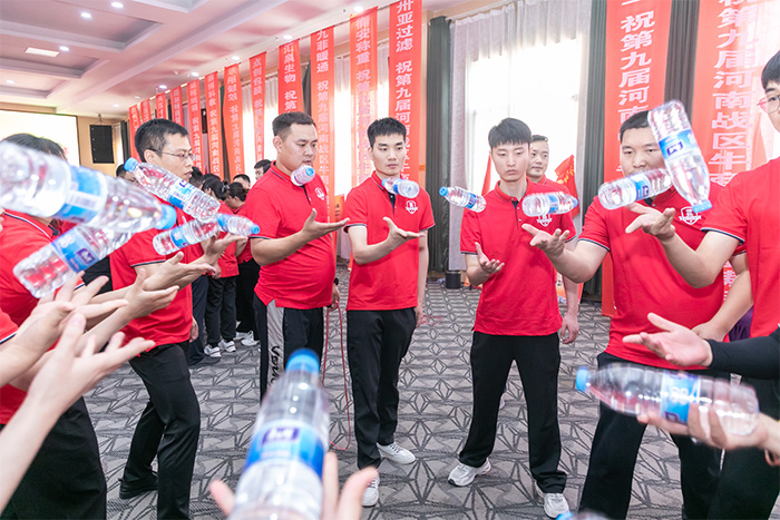 參加牛商爭(zhēng)霸賽，明亮照明集團(tuán)再現(xiàn)企業(yè)風(fēng)采