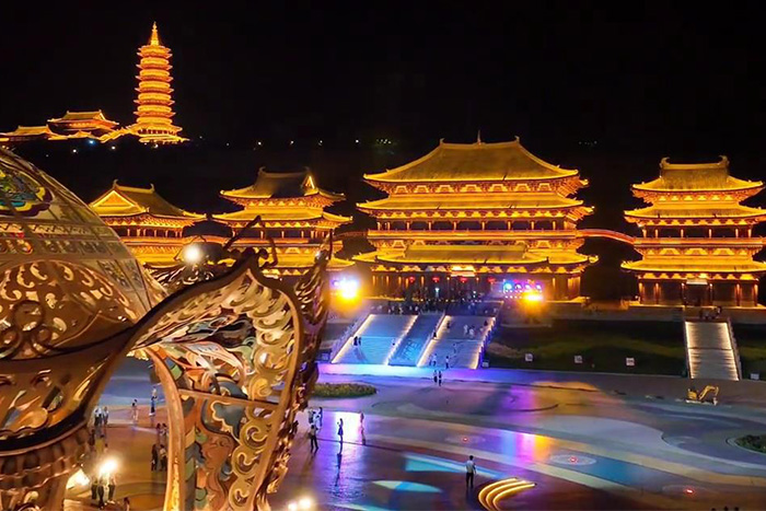 暗場(chǎng)景區(qū)留不住人？燈光亮化才是留客“硬通貨”！