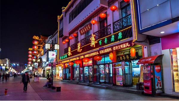 街道亮化照明工程應(yīng)該怎么做？